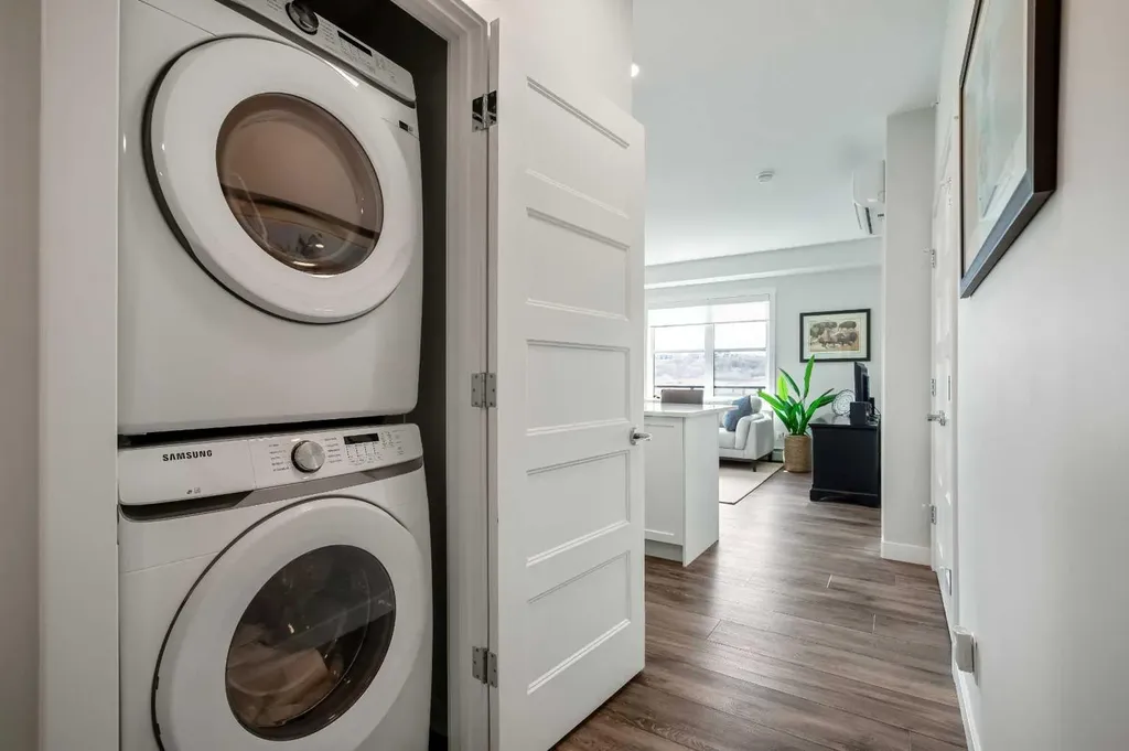 125 Wolf Hollow Crescent SE Calgary AB T2X 5W9