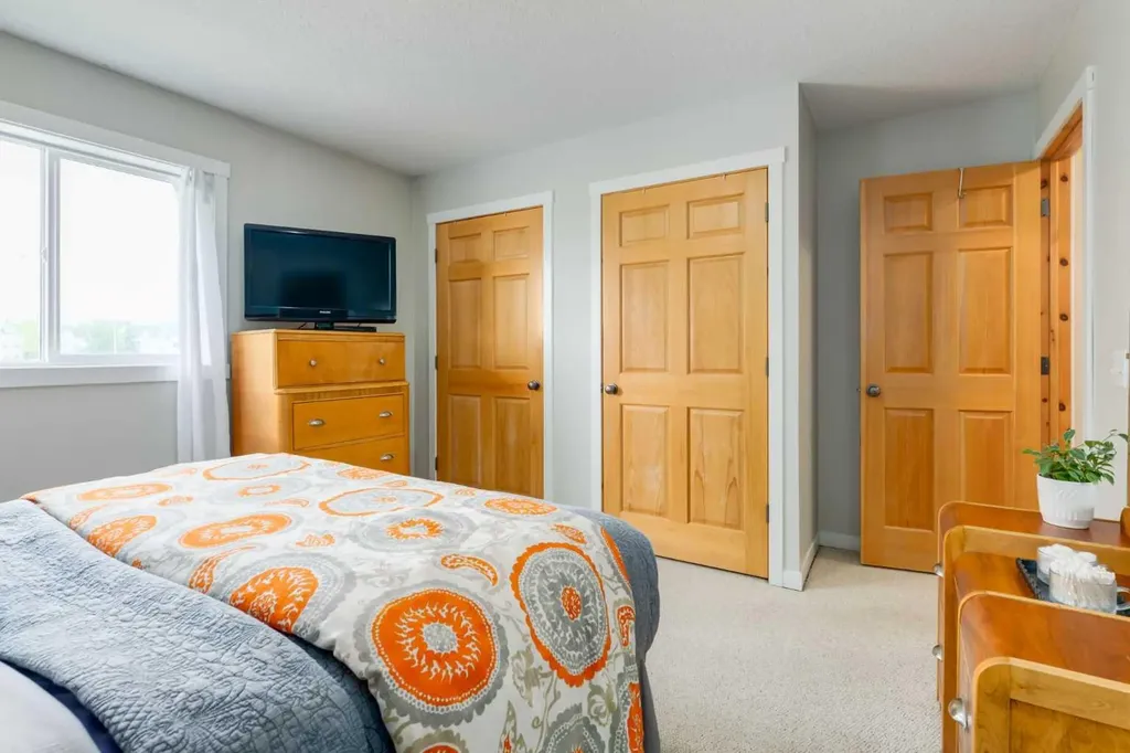 146 Camara Court Strathmore AB T1P1Y3