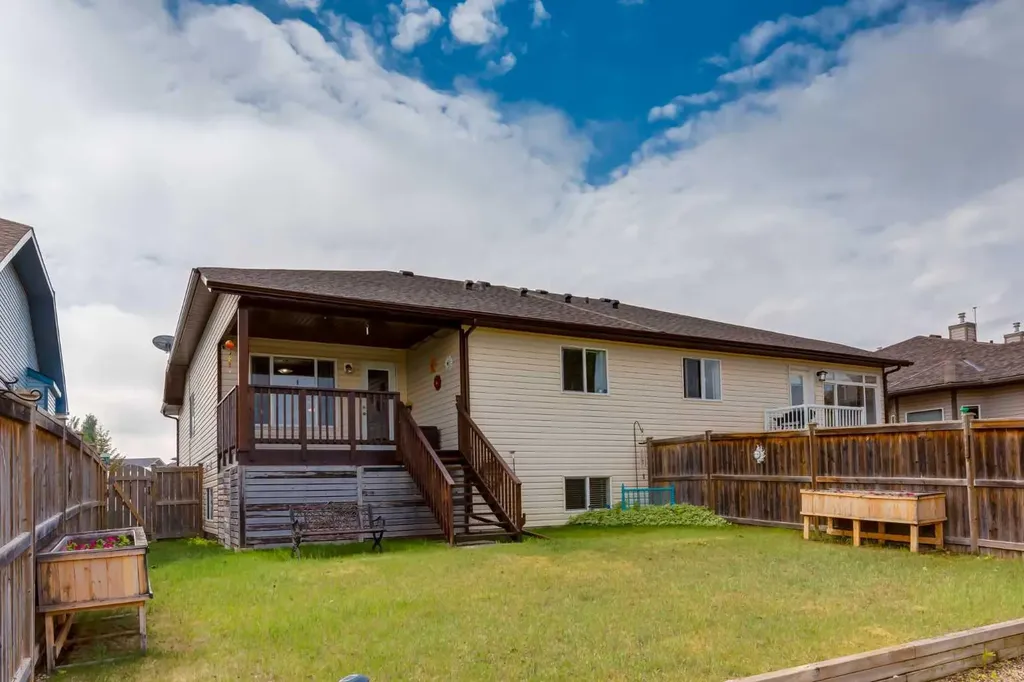 146 Camara Court Strathmore AB T1P1Y3