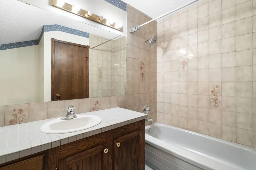 39 Bearspaw Ridge Crescent Rural Rocky View County AB T3R 1A3