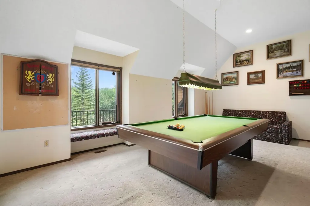 39 Bearspaw Ridge Crescent Rural Rocky View County AB T3R 1A3