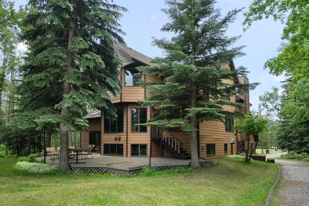 39 Bearspaw Ridge Crescent Rural Rocky View County AB T3R 1A3
