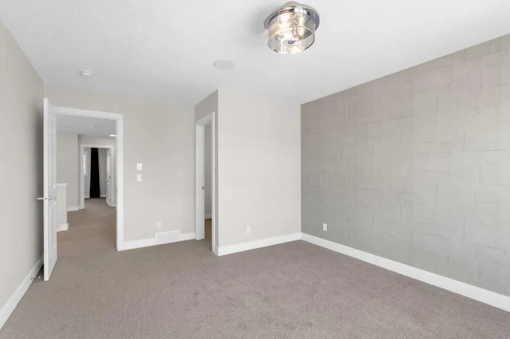 82 Magnolia Street SE Calgary AB T3M 3X8