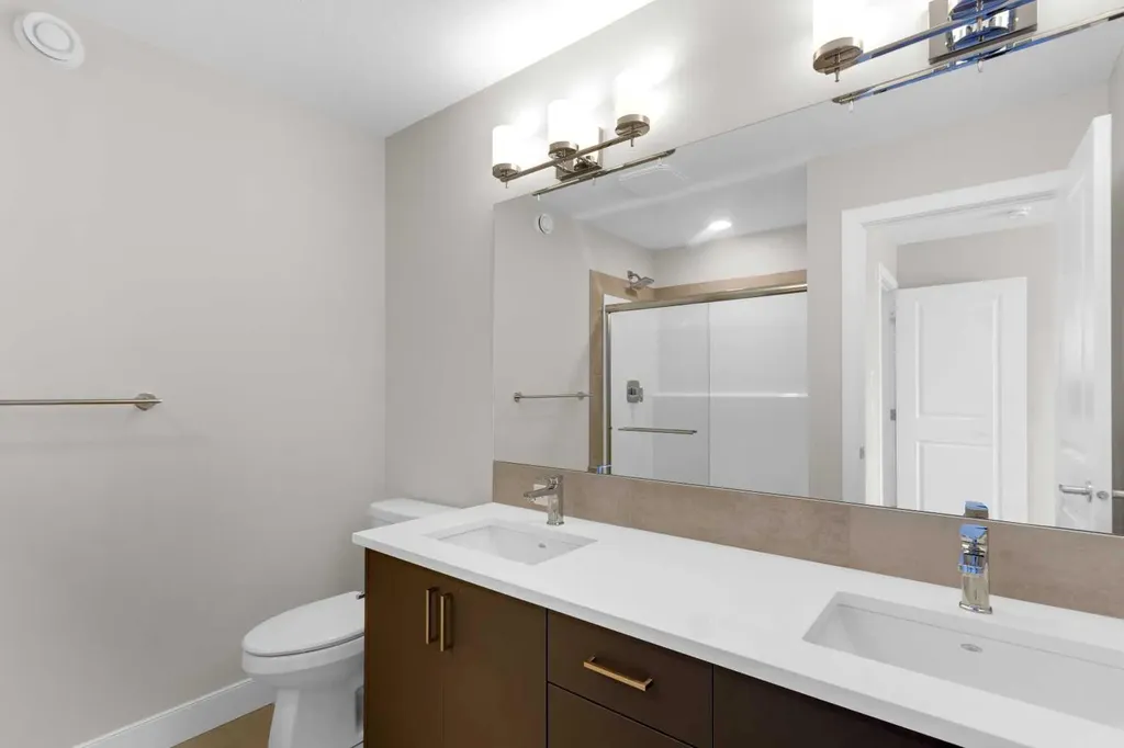 82 Magnolia Street SE Calgary AB T3M 3X8