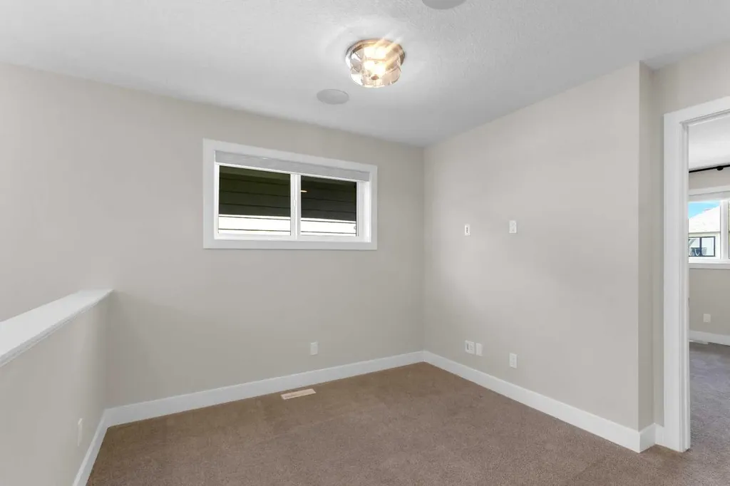 82 Magnolia Street SE Calgary AB T3M 3X8