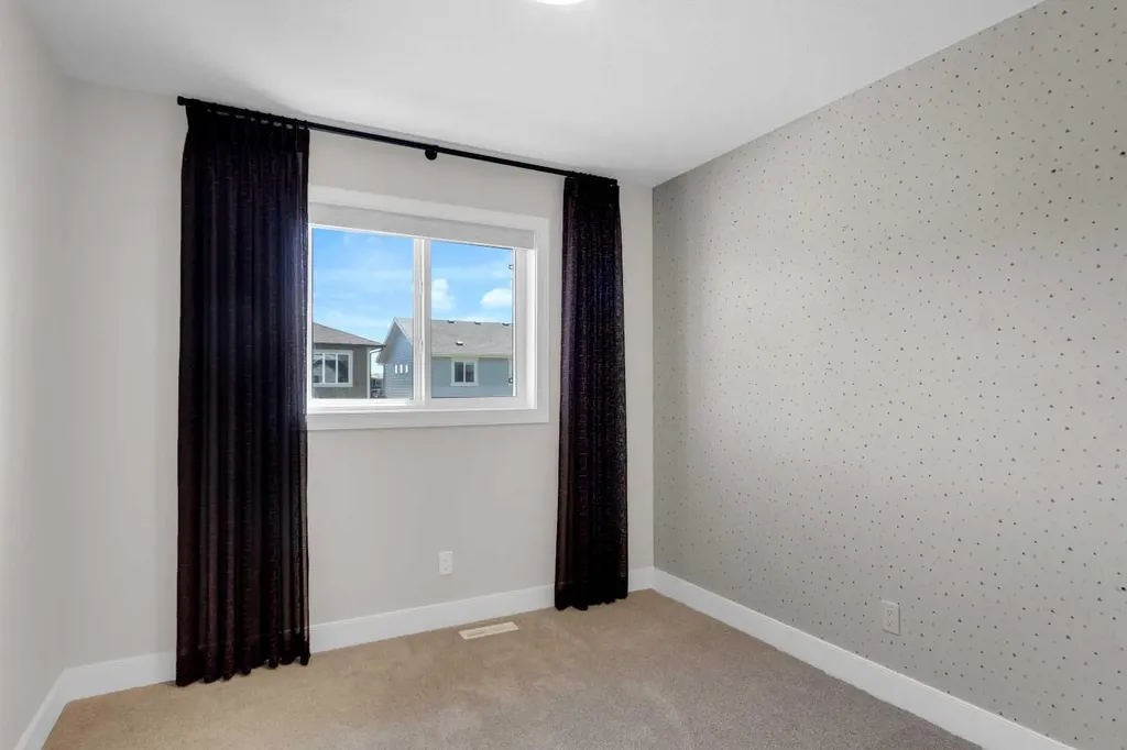 82 Magnolia Street SE Calgary AB T3M 3X8