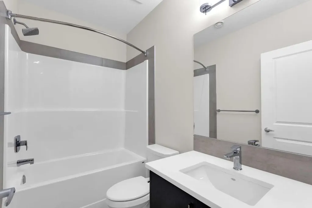 82 Magnolia Street SE Calgary AB T3M 3X8