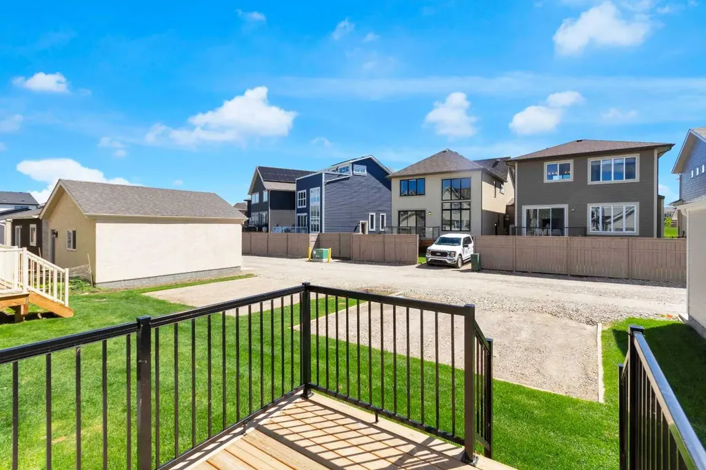 82 Magnolia Street SE Calgary AB T3M 3X8