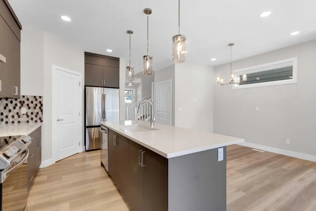 82 Magnolia Street SE Calgary AB T3M 3X8