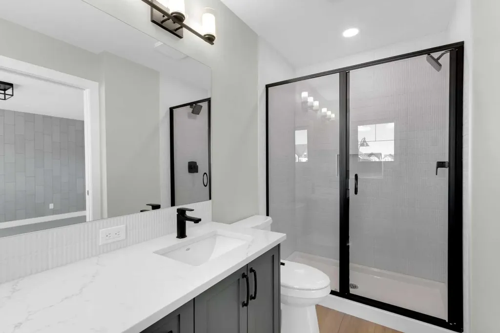 86 Magnolia Street SE Calgary AB T3M 3X8