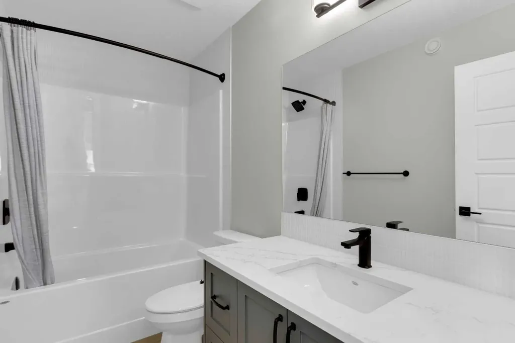 86 Magnolia Street SE Calgary AB T3M 3X8