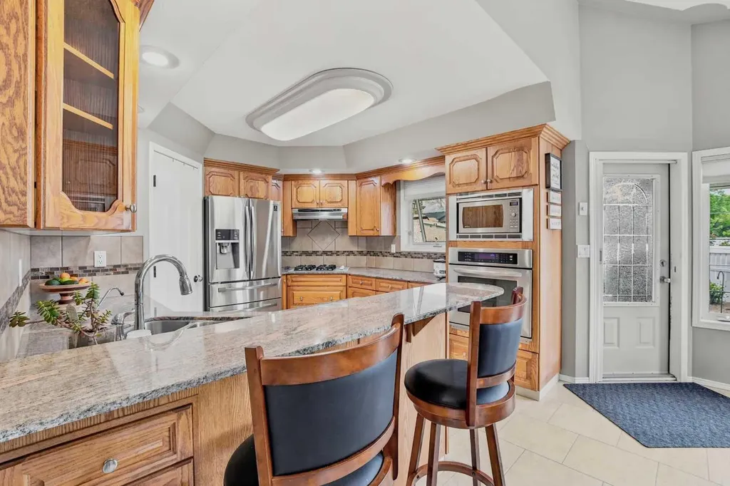 134 Andrews Close Red Deer AB T4R 2R2
