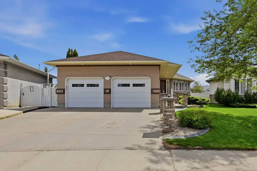 134 Andrews Close Red Deer AB T4R 2R2