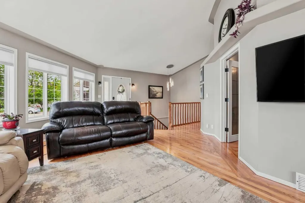 134 Andrews Close Red Deer AB T4R 2R2
