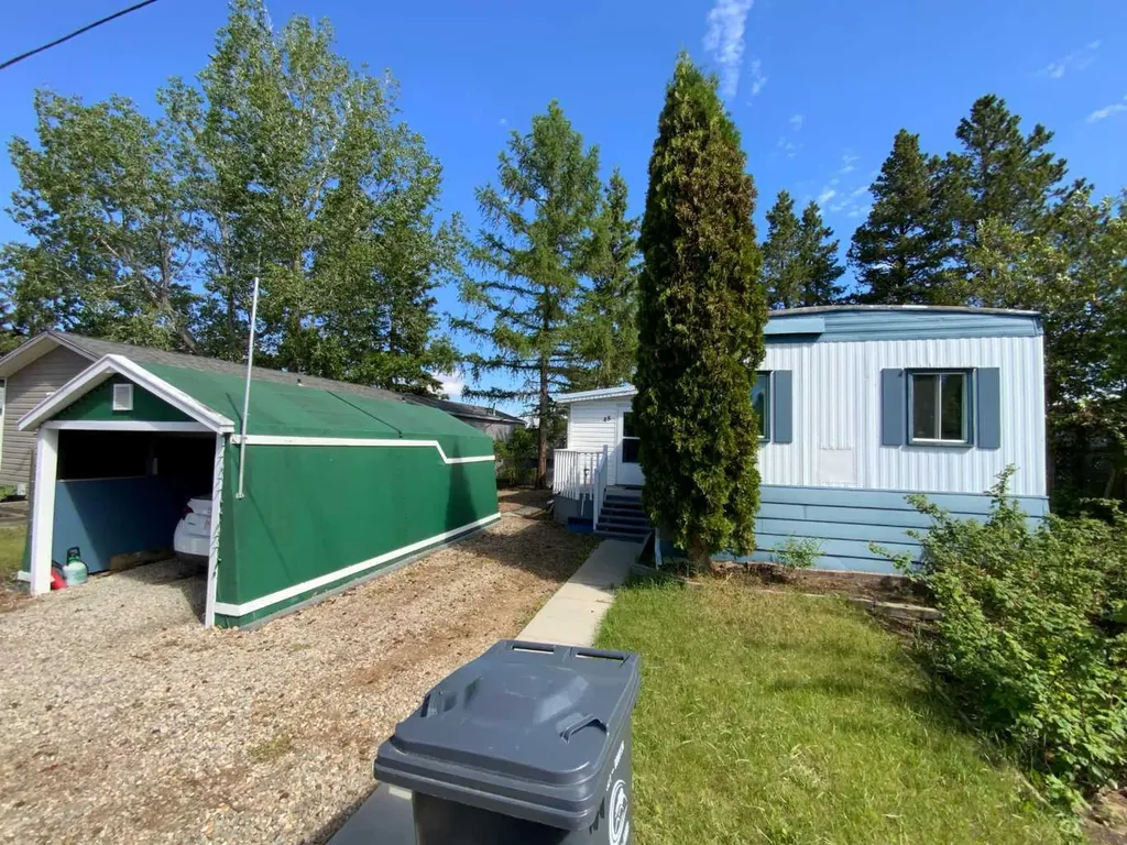 48 Mobile Drive NE Three Hills AB T0M 2A0