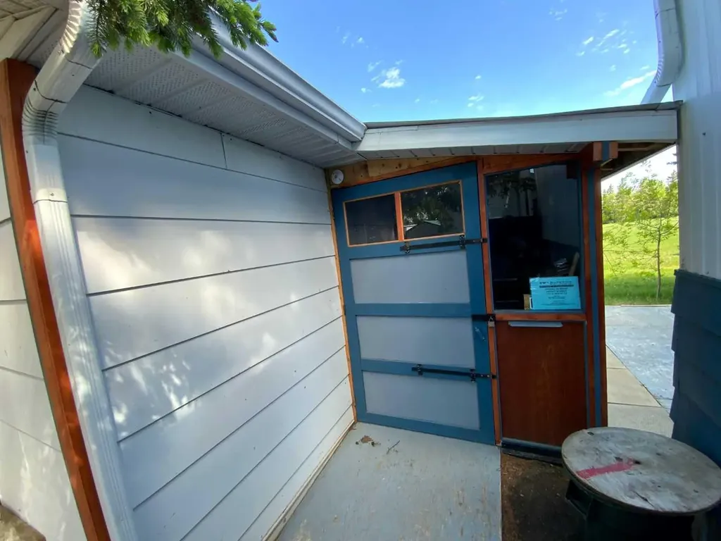 48 Mobile Drive NE Three Hills AB T0M 2A0