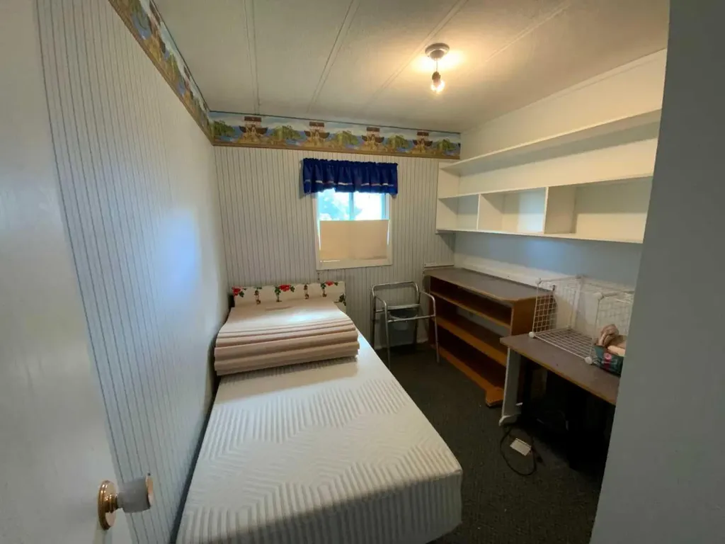 48 Mobile Drive NE Three Hills AB T0M 2A0