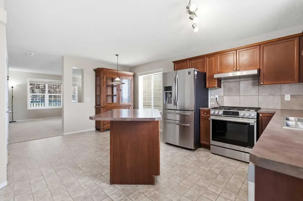 260 Covemeadow Road NE Calgary AB T3K 6E6