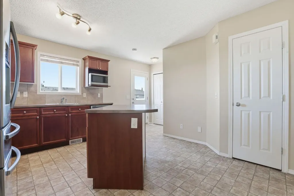 260 Covemeadow Road NE Calgary AB T3K 6E6