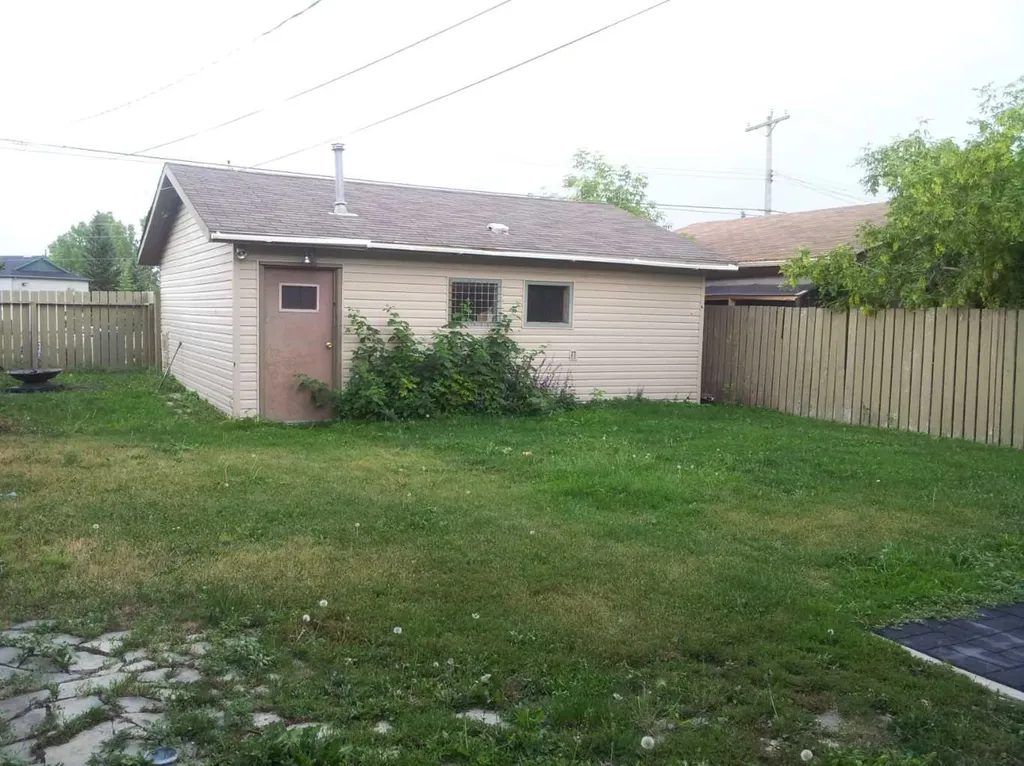 3256 Doverville Crescent SE Calgary AB T2B 1T9
