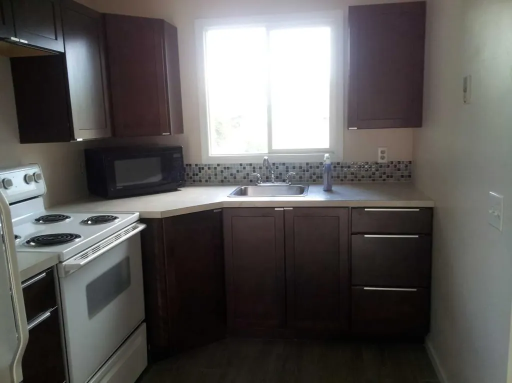 3256 Doverville Crescent SE Calgary AB T2B 1T9