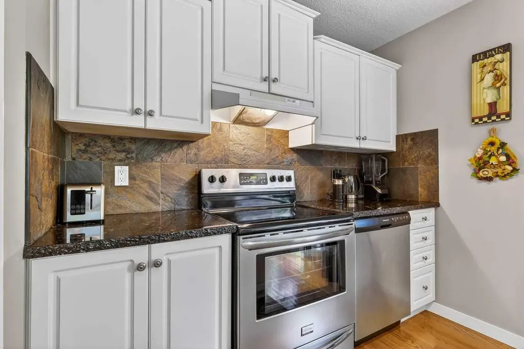 121 Harvest Park Way NE Calgary AB T3K4K7