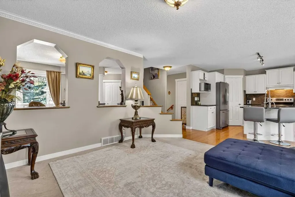 121 Harvest Park Way NE Calgary AB T3K4K7