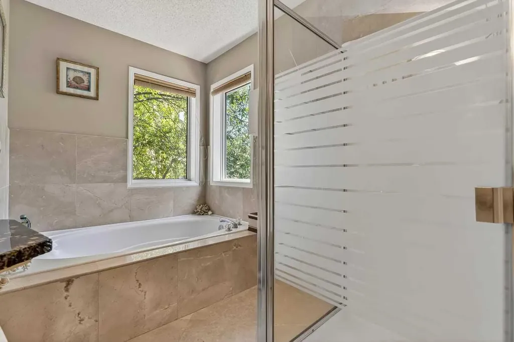 121 Harvest Park Way NE Calgary AB T3K4K7