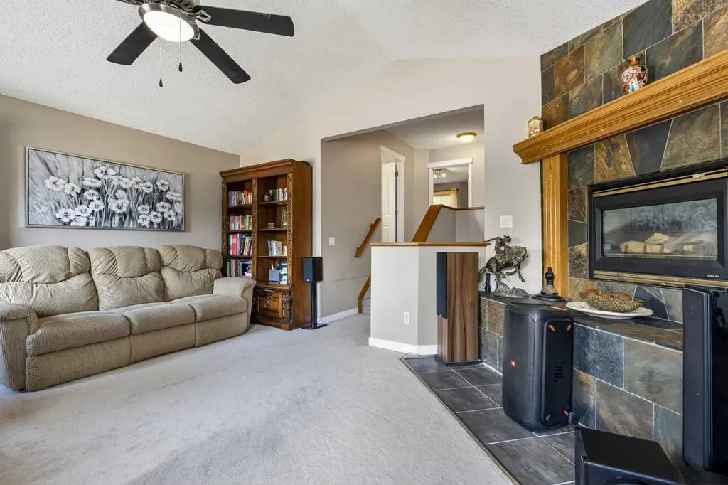 121 Harvest Park Way NE Calgary AB T3K4K7
