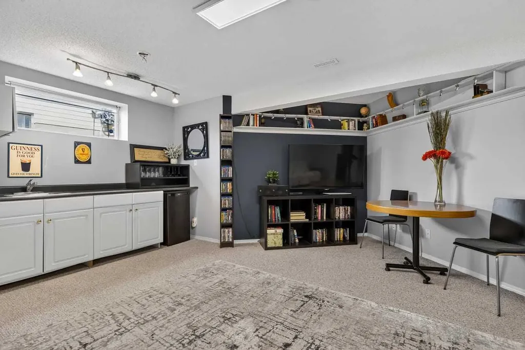 121 Harvest Park Way NE Calgary AB T3K4K7