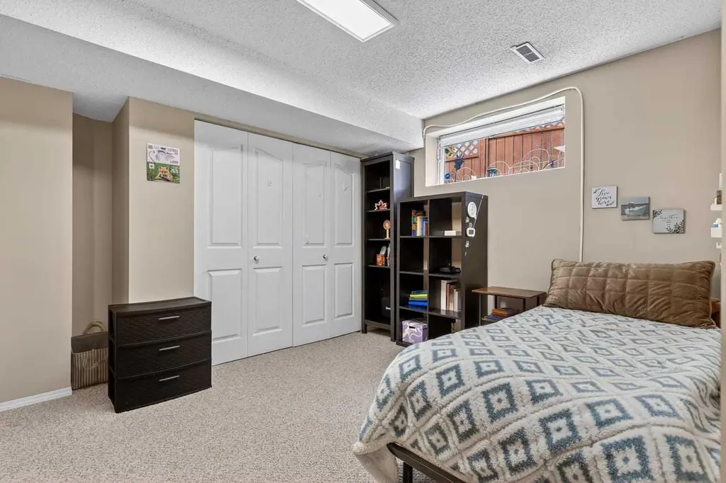 121 Harvest Park Way NE Calgary AB T3K4K7