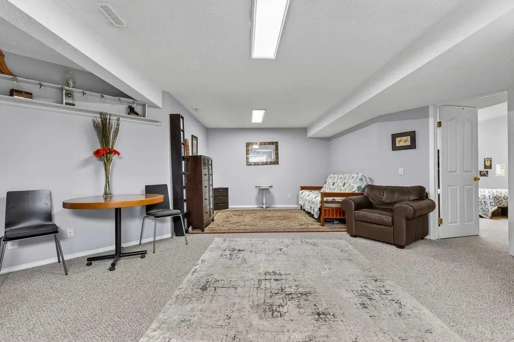 121 Harvest Park Way NE Calgary AB T3K4K7