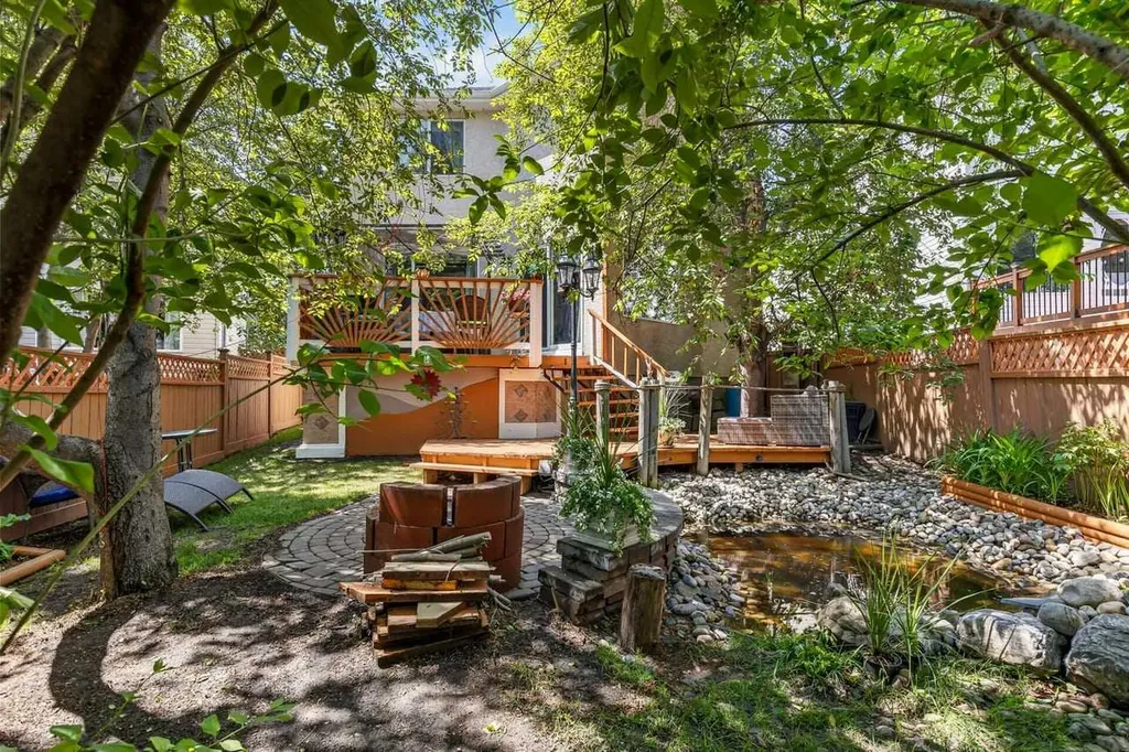 121 Harvest Park Way NE Calgary AB T3K4K7