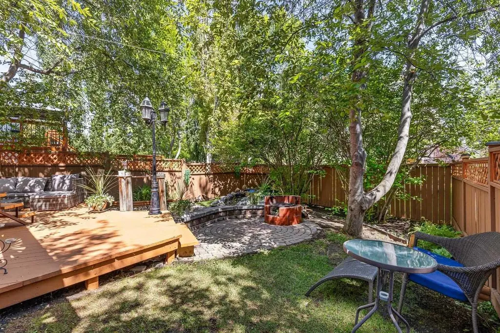 121 Harvest Park Way NE Calgary AB T3K4K7