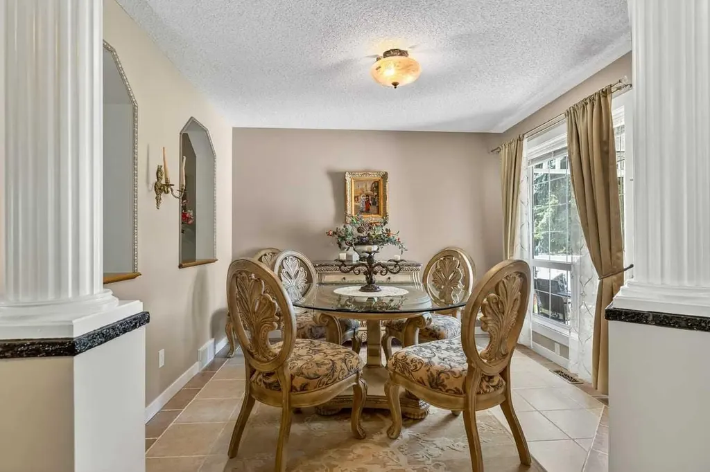 121 Harvest Park Way NE Calgary AB T3K4K7