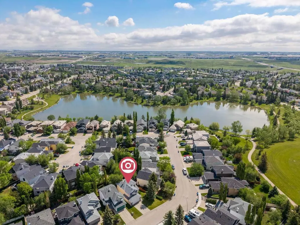 121 Harvest Park Way NE Calgary AB T3K4K7