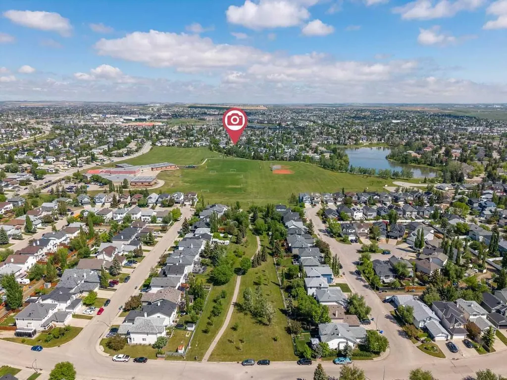 121 Harvest Park Way NE Calgary AB T3K4K7