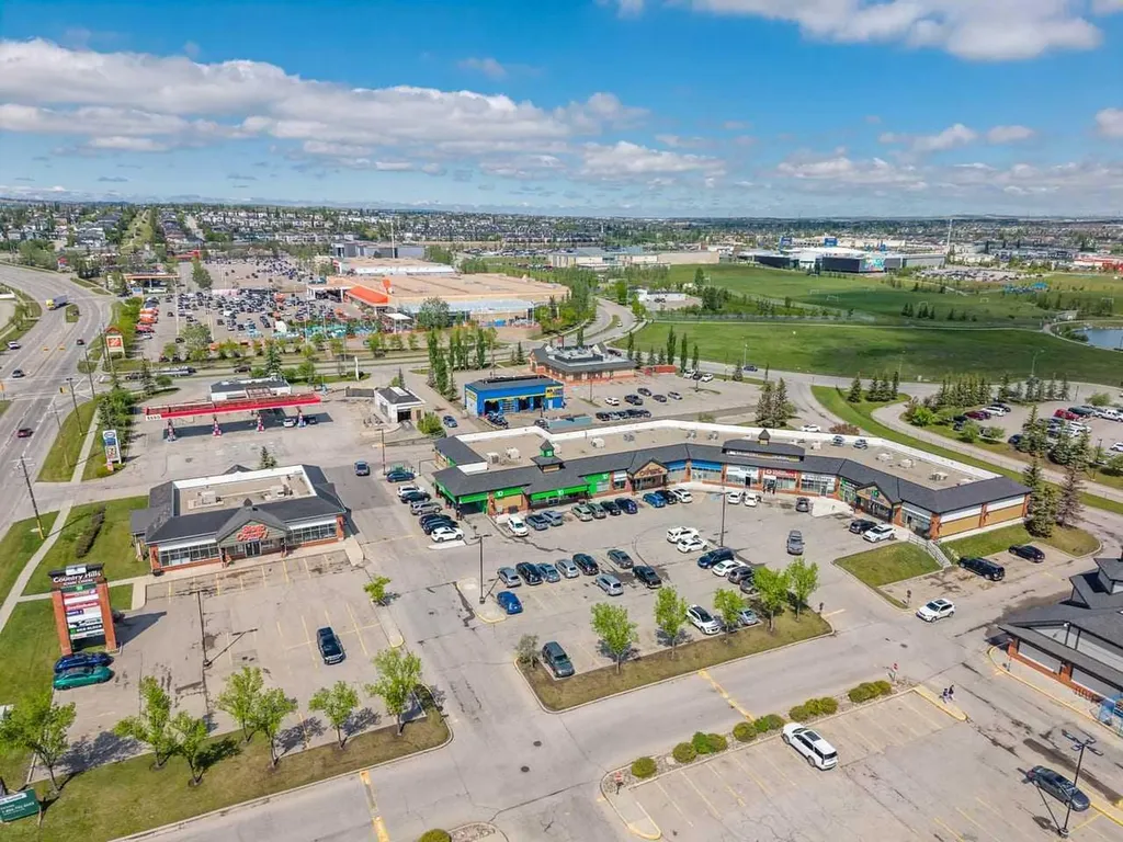 121 Harvest Park Way NE Calgary AB T3K4K7