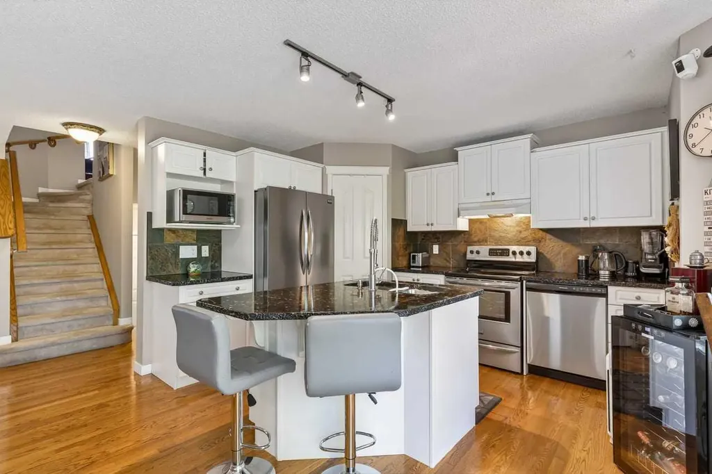 121 Harvest Park Way NE Calgary AB T3K4K7