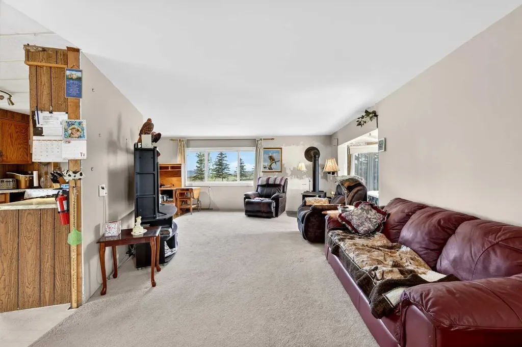 242041 Township Road 262 Rural Wheatland County AB T1P 0L6