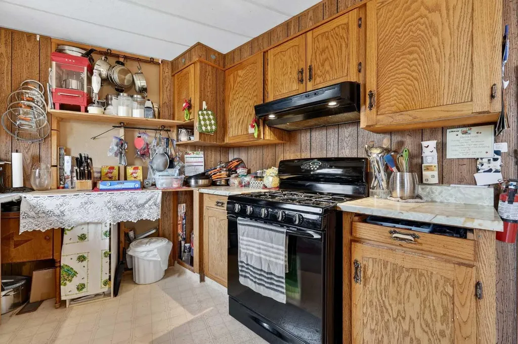 242041 Township Road 262 Rural Wheatland County AB T1P 0L6