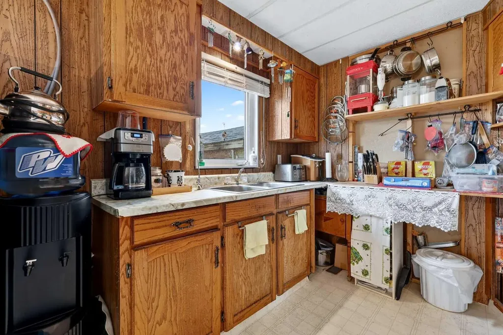 242041 Township Road 262 Rural Wheatland County AB T1P 0L6