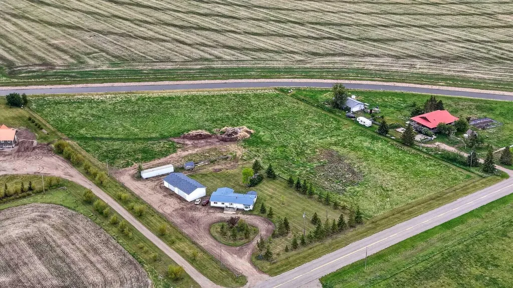 242041 Township Road 262 Rural Wheatland County AB T1P 0L6