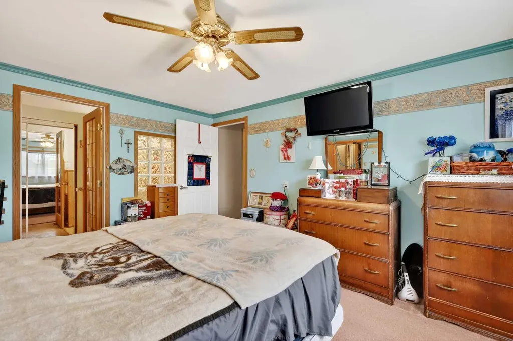 242041 Township Road 262 Rural Wheatland County AB T1P 0L6