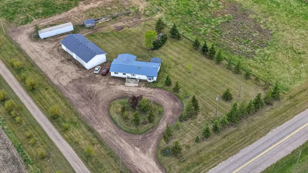 242041 Township Road 262 Rural Wheatland County AB T1P 0L6
