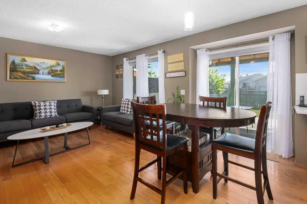 69 Applemont Place SE Calgary AB T2A 7S3