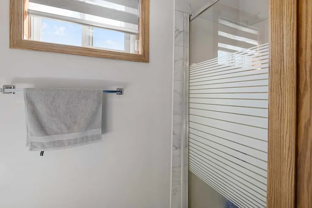 69 Applemont Place SE Calgary AB T2A 7S3