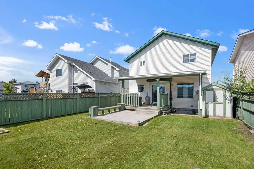 69 Applemont Place SE Calgary AB T2A 7S3