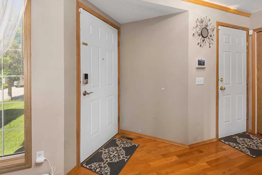 69 Applemont Place SE Calgary AB T2A 7S3