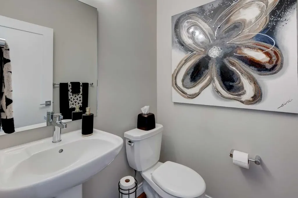 219 Wentworth Row SW Calgary AB T3H 1Y1